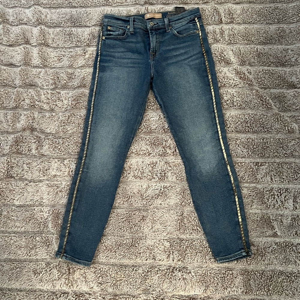 For all 7 mankind jeans. So stinking cute! Ankle skinny